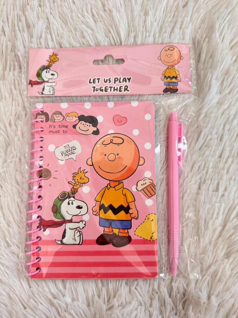 Peanuts Snoopy and Charlie Brown spiral pink notebook with pen size A6